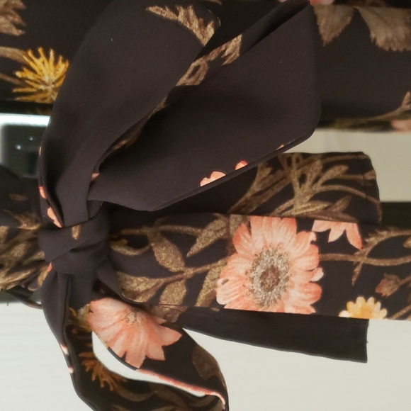 Black floral dress - Picture 2 of 3